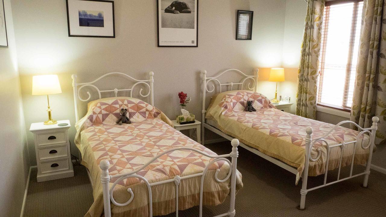 Rezare House Bed & Breakfast Уолару Екстериор снимка