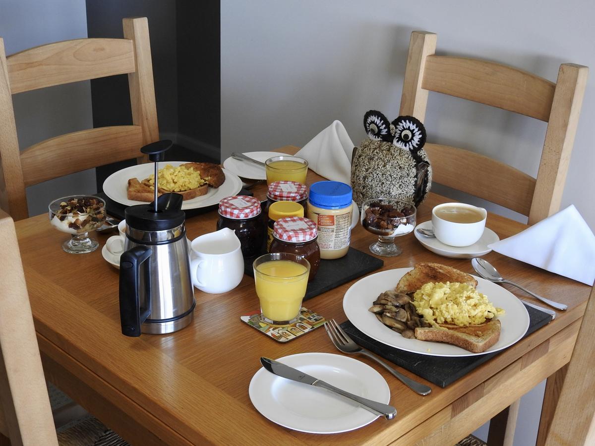 Rezare House Bed & Breakfast Уолару Екстериор снимка