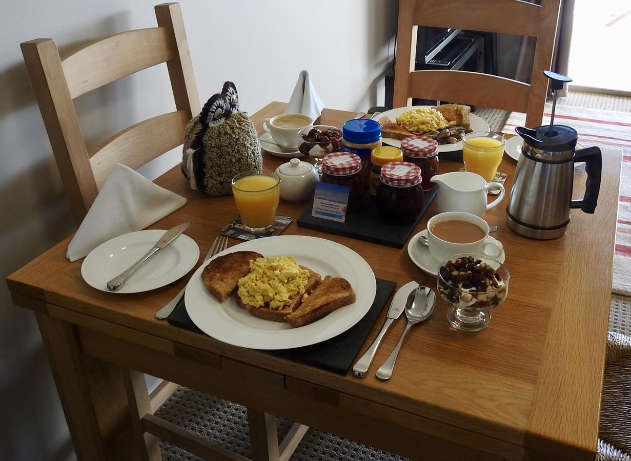 Rezare House Bed & Breakfast Уолару Екстериор снимка
