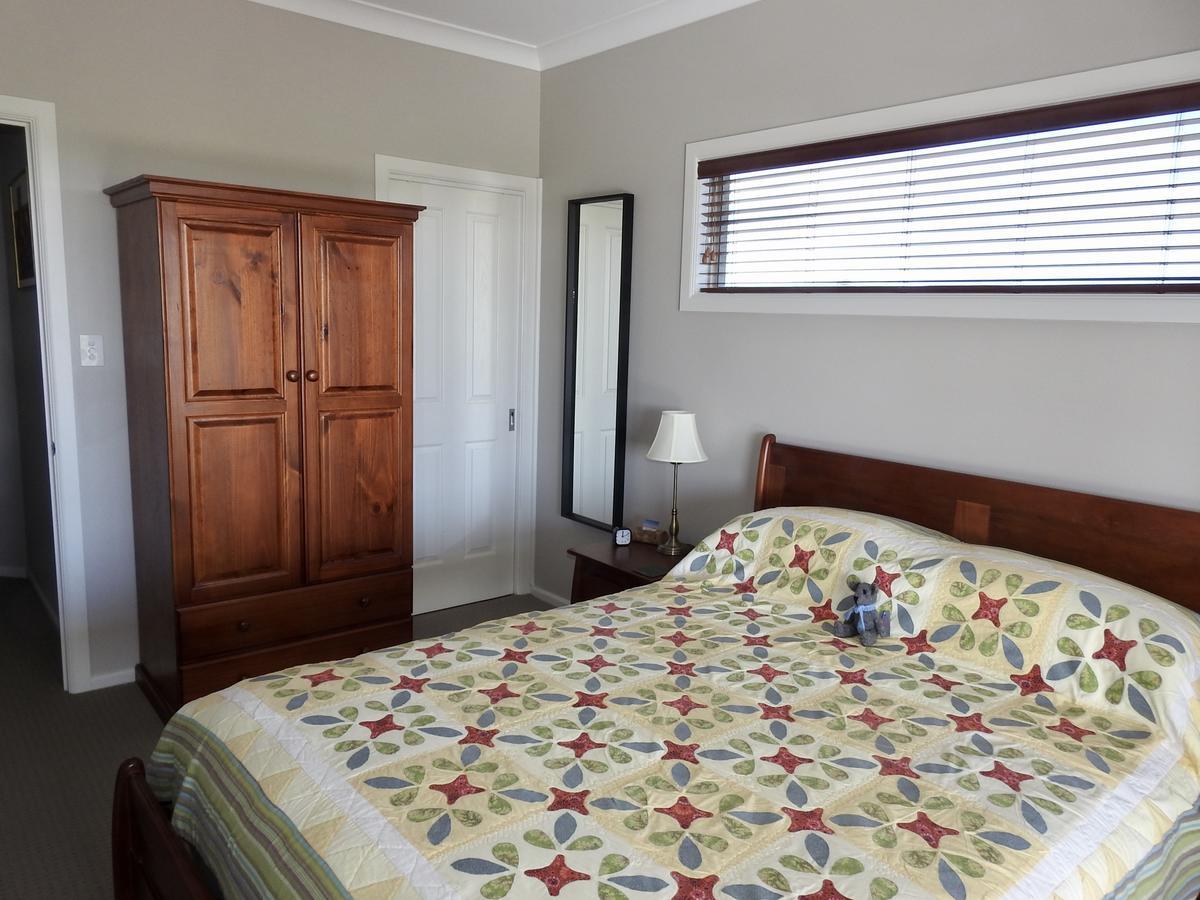 Rezare House Bed & Breakfast Уолару Екстериор снимка