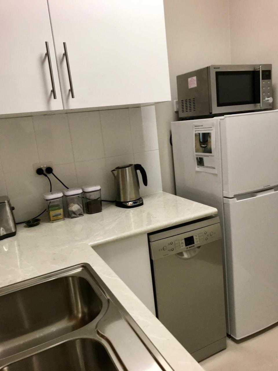 Rezare House Bed & Breakfast Уолару Екстериор снимка