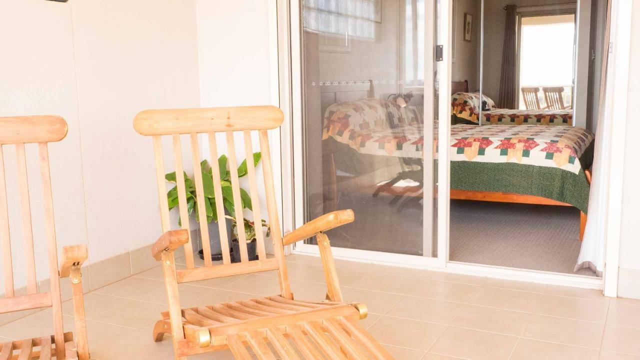 Rezare House Bed & Breakfast Уолару Екстериор снимка